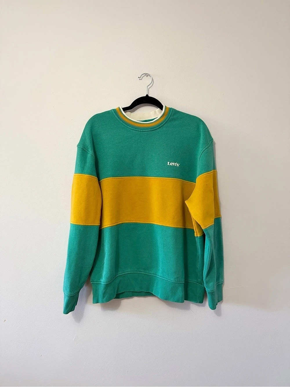 Levi's Colorblock Crewneck Sweatshirt Size Medium Like New